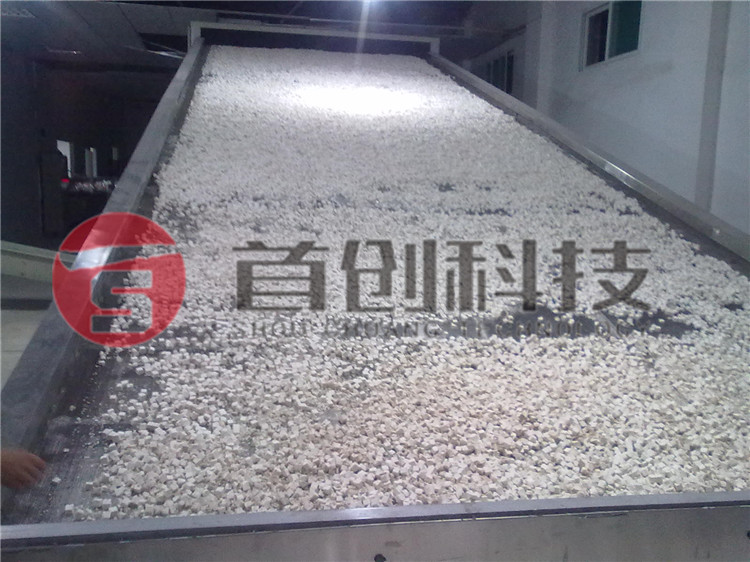 連續式土茯苓烘干機廠(chǎng)家.jpg